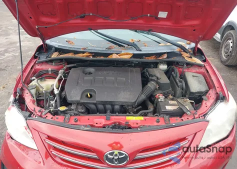 2013 Toyota Corolla L/Le/Le Special Edition/S/S Special Edition z USA, uszkodzony, nr VIN 5YFBU4EEXDP194153